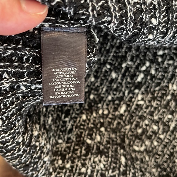 Ann Taylor black marbled sweater - Picture 3 of 3